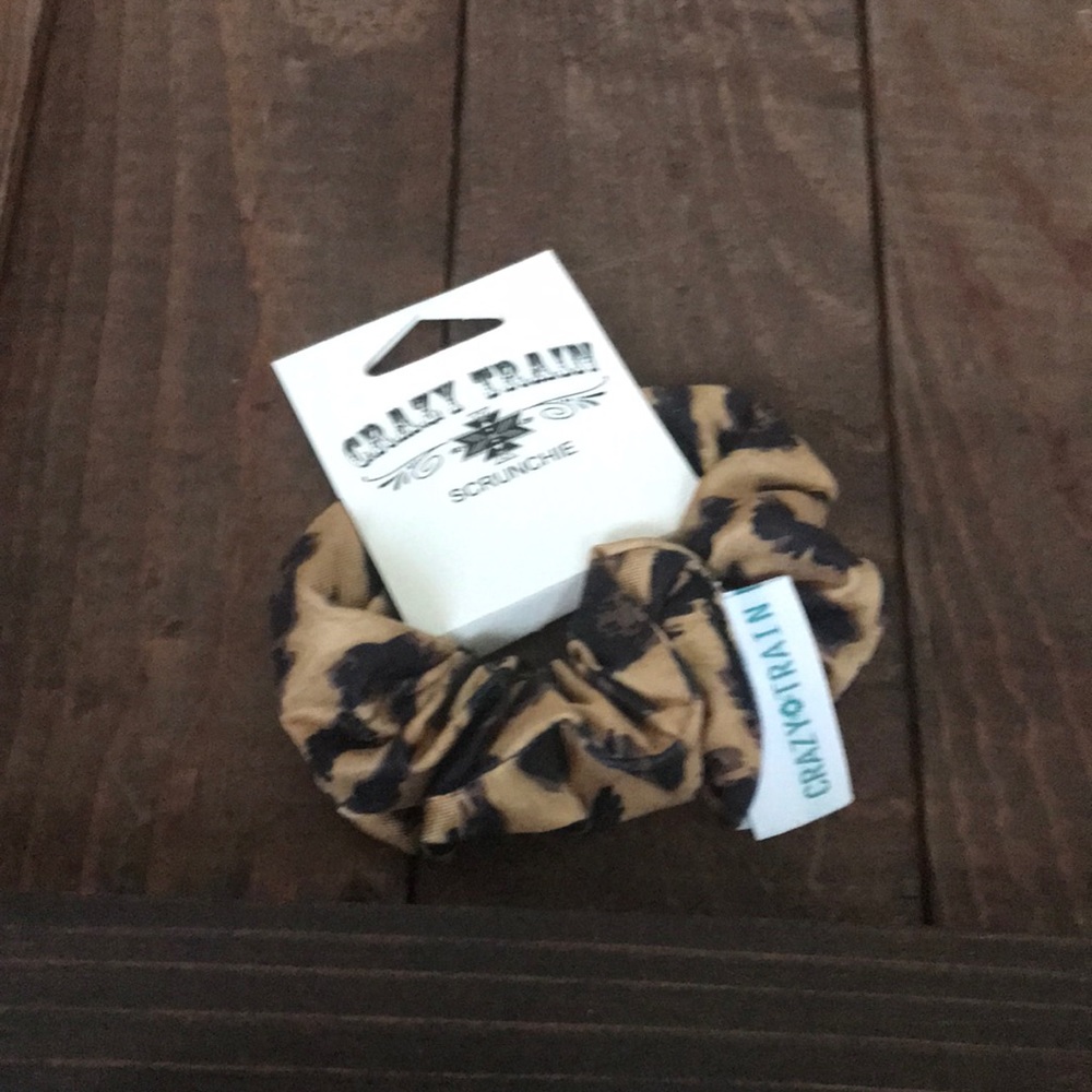 Leopard Scrunchie